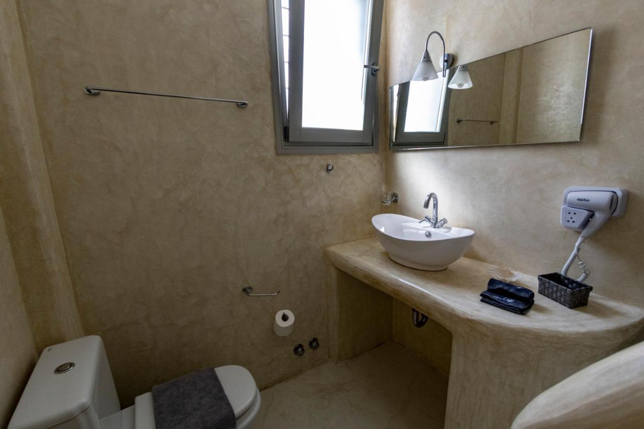 Anemoi Aparthotel Náousa